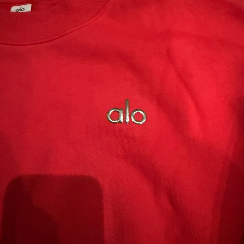 ALO Yoga cropped Candy Red Accolade Small New with tags. - Picture 6 of 9